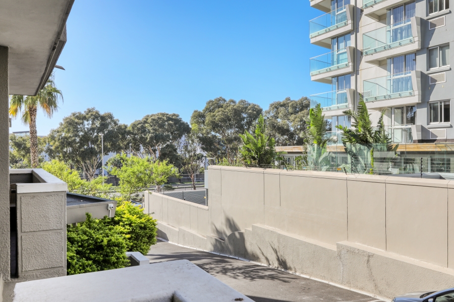 2 Bedroom Property for Sale in Green Point Western Cape